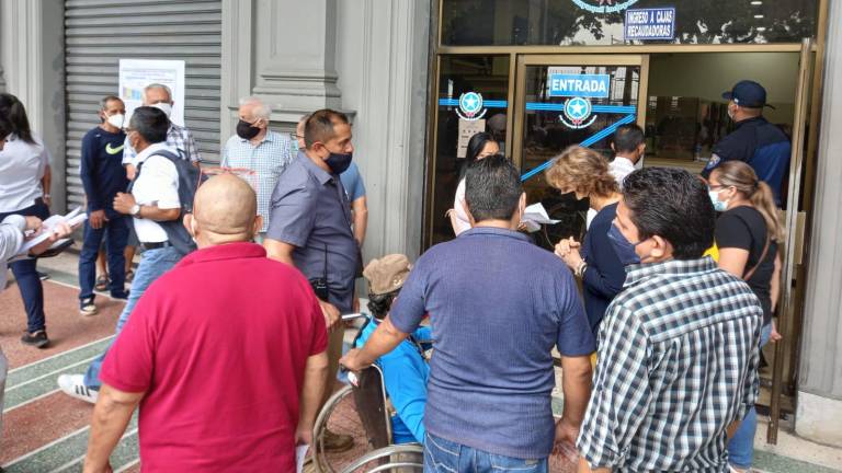Cierran ventanillas para cobrar el impuesto predial en Guayaquil por aumento de contagios