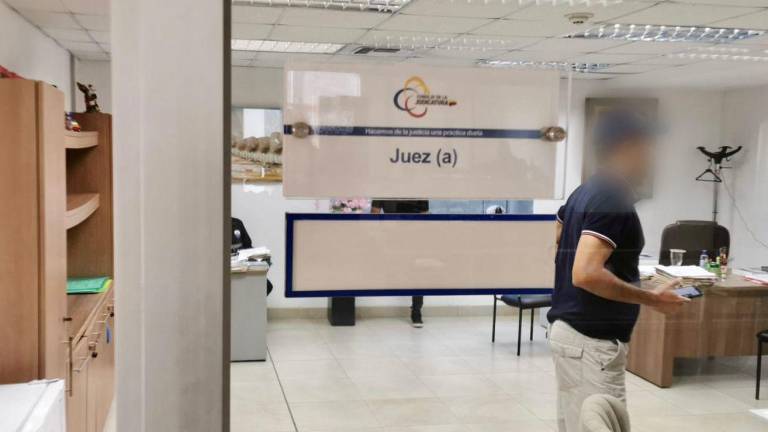 Fiscalía allana casas y despachos de jueces de la Corte del Guayas, por presunto prevaricato