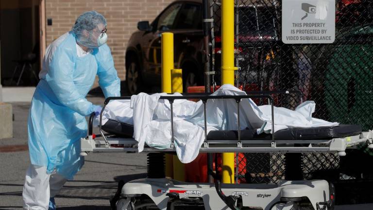 EEUU se prepara para vivir su semana más dura por el coronavirus
