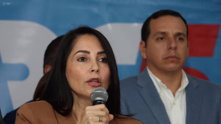Rueda de prensa de Luisa González, este martes 1 de julio. Foto: API