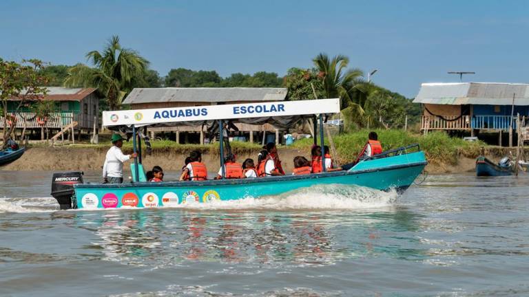 Aquabus Escolar recibe apoyo empresarial