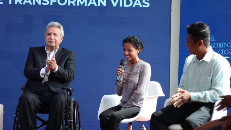 Presidente Moreno ofrece ayuda a prestadores estudiantiles