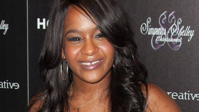 Investigan causas de muerte de la hija de Whitney Houston