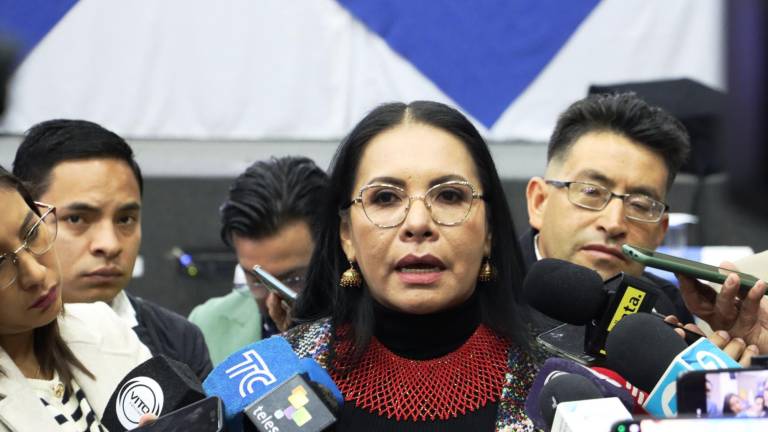 Diana Atamaint aclara sanciones por uso de celulares durante votación de la segunda vuelta