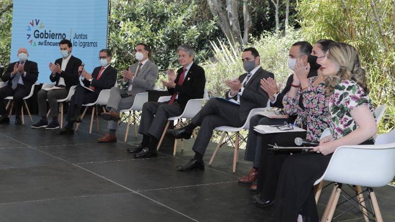 Gobierno de Ecuador traza un plan hacia la descarbonización del país