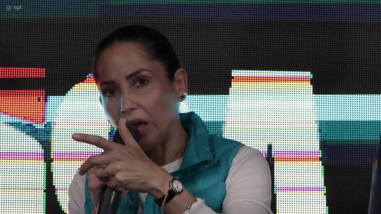 Luisa González rechaza el 'cambio de sexo en menores' en Ecuador; grupos de Derechos Humanos reaccionan