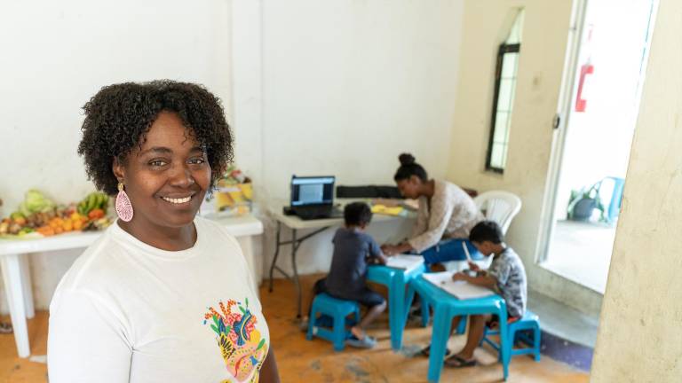 Inés Santos de 51 años. Fundadora de la Fundación Nia Kali en la Isla Trinitaria en Guayaquil.