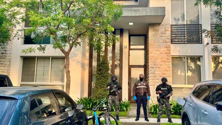 Fiscalía allana domicilio del alcalde de Guayaquil, Aquiles Alvarez, por presunto lavado de activos