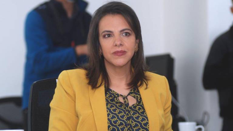 María Paula Romo: “Serrano lanzó acusaciones desesperadas intentando confundir a la Comisión”