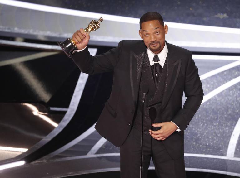 $!El actor Will Smith agradece el Óscar al mejor actor protagonista por su papel en 'El método Williams' durante la 94ª ceremonia anual de los Premios de la Academia de Cine estadounidense en el Dolby Theatre de Hollywood, Los Ángeles, California, Estados Unidos. EFE/ Etienne Laurent