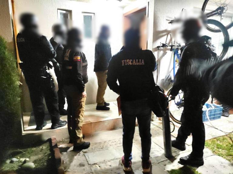 $!Allanamiento de la casa de la edecán.