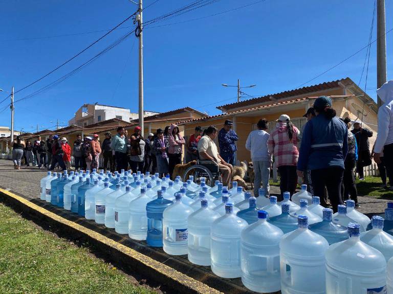 $!Galones de agua que serán entregados a los ciudadanos.