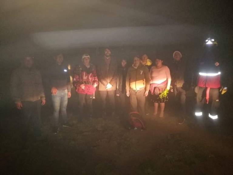 $!Rescatan a dos turistas extranjeros que perdieron su rumbo en el Quilotoa