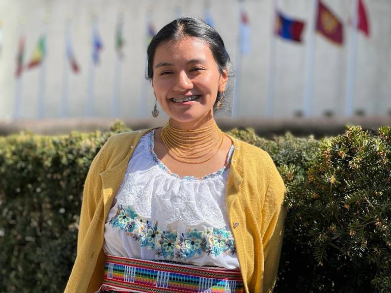 $!Leticia Tituaña Picuasi es ingeniera química y fundadora de Warmi Stem: una iniciativa que empodera a niñas y mujeres indígenas a través de la ciencia, tecnología, ingeniería y matemáticas.