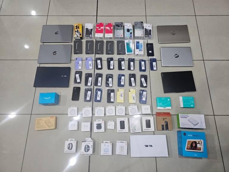 $!Objetos hallados al guardia.