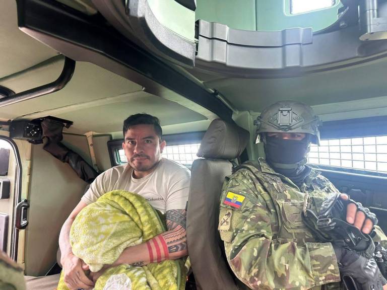 $!Fotografía que muestra a Daniel Salcedo Bonilla durante el traslado.