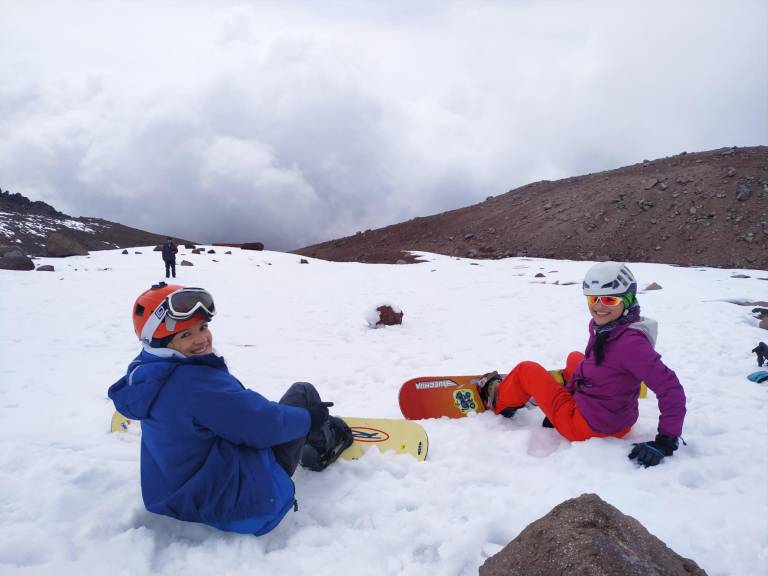 $!Nuestros nevados son perfectos para implementar esta actividad de nieve. Con una tabla, energía y mucha adrenalina, el Ecuador es una potencia en deportes de montaña.
