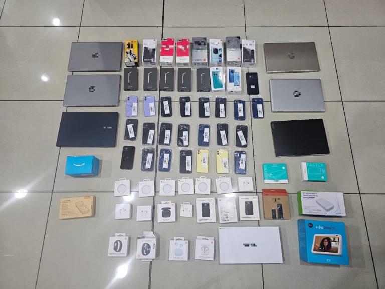 $!Objetos hallados al guardia.