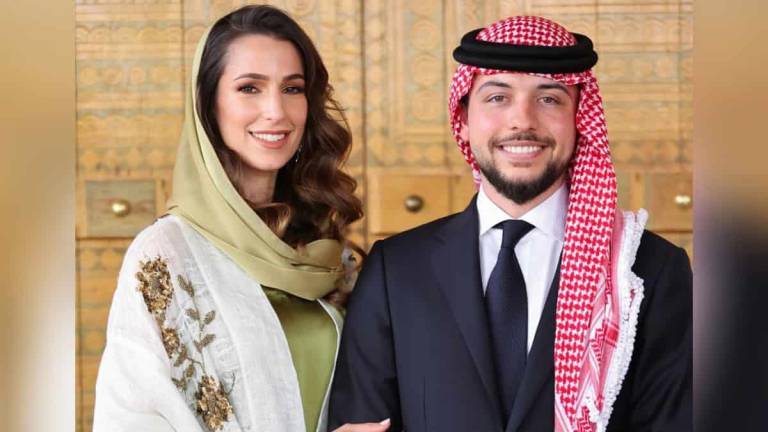 El príncipe heredero de Jordania se compromete con una joven saudí