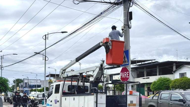 Cámaras usadas por grupos delictivos para vigilar a policías fueron desactivadas en Manta y Portoviejo