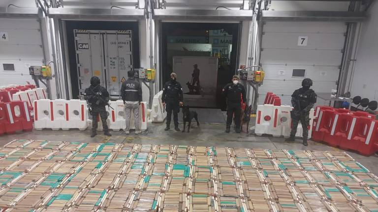 Golpe al narcotráfico: Policía decomisa 2.488 bloques de cocaína en el Puerto de Posorja, rumbo a Alemania