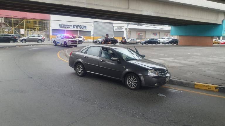 Decana de la Universidad de Guayaquil fue secuestrada en la avenida Francisco de Orellana y Benjamín Carrión.