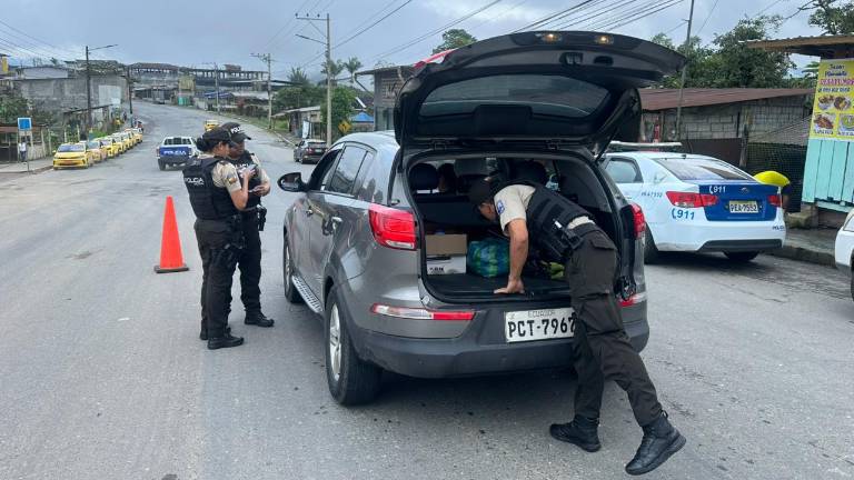 Para la ejecución del operativo, los más de 4.300 servidores policiales fueron distribuidos estratégicamente en 25 ejes viales.