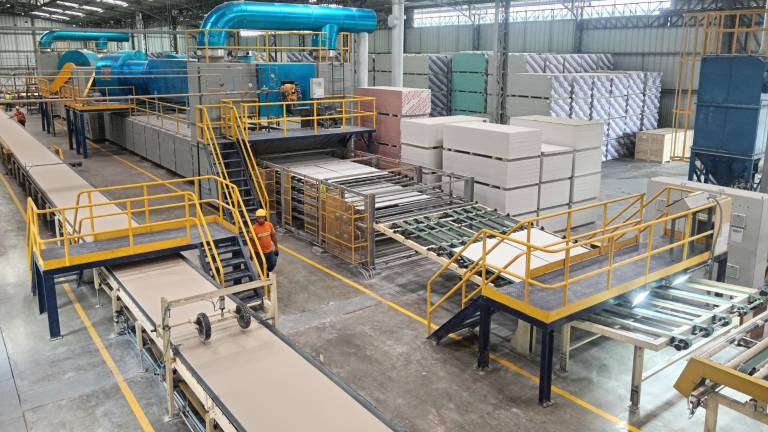 GypTech produce anualmente cinco millones de metros cuadrados de gypsum.