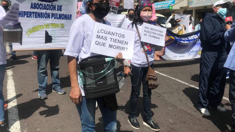 Asamblea llamará a ministra de Salud ante falta de medicamentos en Ecuador