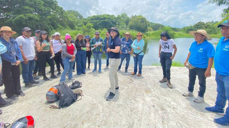 Agua Sagrada y la Espol se unen para mejorar el ecosistema de las comunas del litoral costero