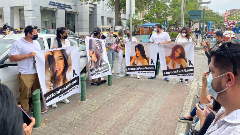 Fiscalía llama a la expareja de Naomi; abogado detalla inconsistencia con el cadáver de la joven