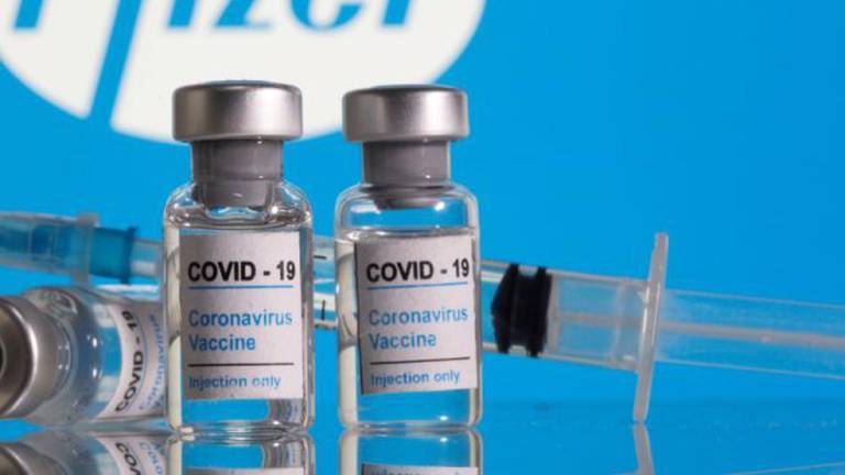 El inventor de la vacuna Pfizer no rechazó vacunarse contra la COVID-19 por seguridad