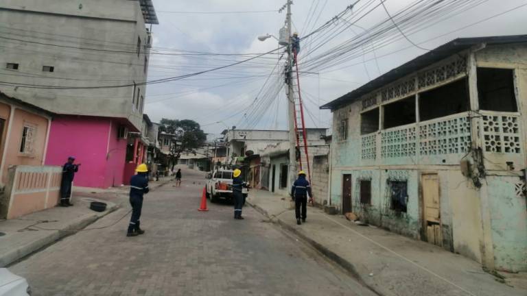 ¿Por qué hubo apagones inesperados en Guayaquil y otras localidades del país?