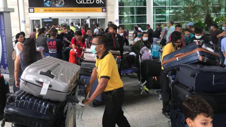 Ecuador registró más de 1,2 millones de pasajeros aéreos en primer trimestre