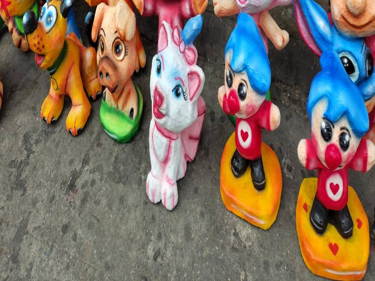 $!Tendencias de redes se plasman en muñecos para quemar.