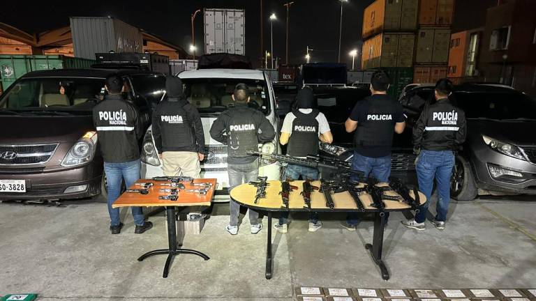 Así fueron descubiertos dos policías implicados en red narcodelictiva, con 1,23 toneladas de cocaína embodegada
