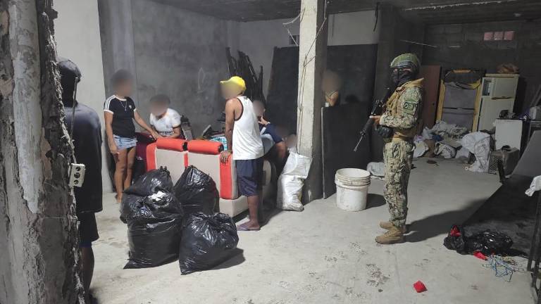 Rescatan a doce personas secuestradas dentro de una casa en Socio Vivienda 2