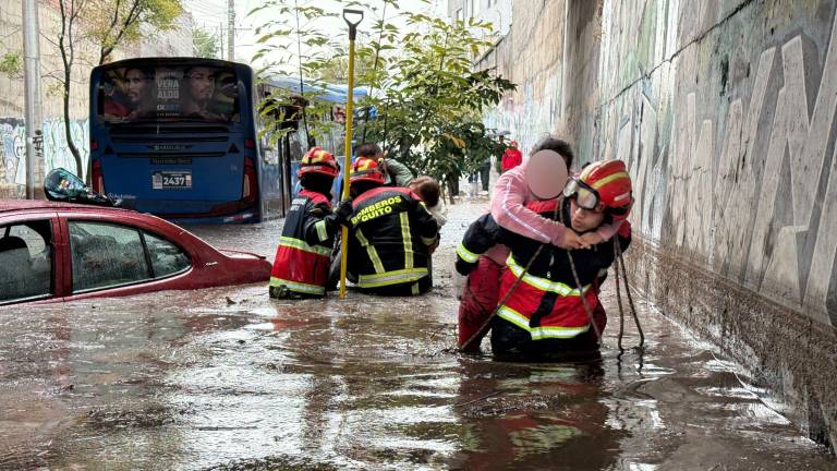 Lluvias en Quito: inundaciones y aluviones afectan a Quitopía, el Metro y otros sectores