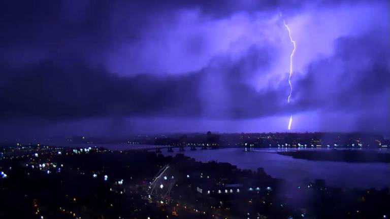 Lluvias y tormentas eléctricas en Guayaquil: Segura EP reporta acumulación de agua en 27 puntos de la ciudad