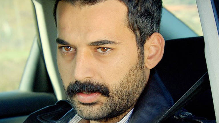 &#039;No vuelvas sin haberlo matado&#039;: el escalofriante relato de un reconocido actor de telenovelas turcas que asesinó a su padre
