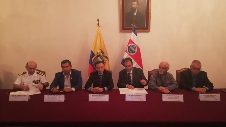 Ecuador y Costa Rica aspiran a extender límites