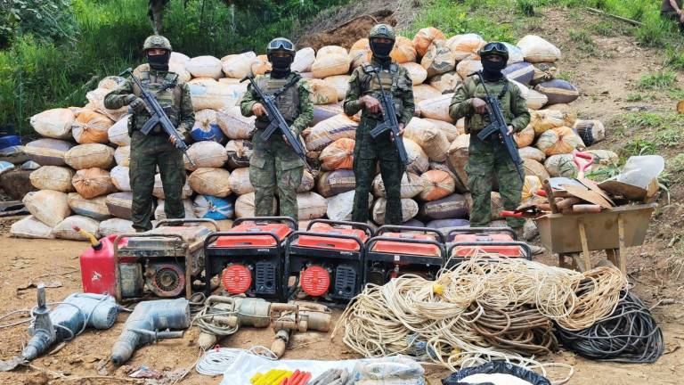 Golpe de USD 3,6 millones a la minería ilegal en El Oro: Ejército interviene 40 bocaminas