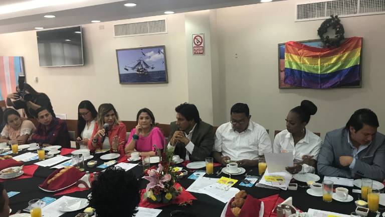 Poco interés de candidatos en debate de temas GLBTI