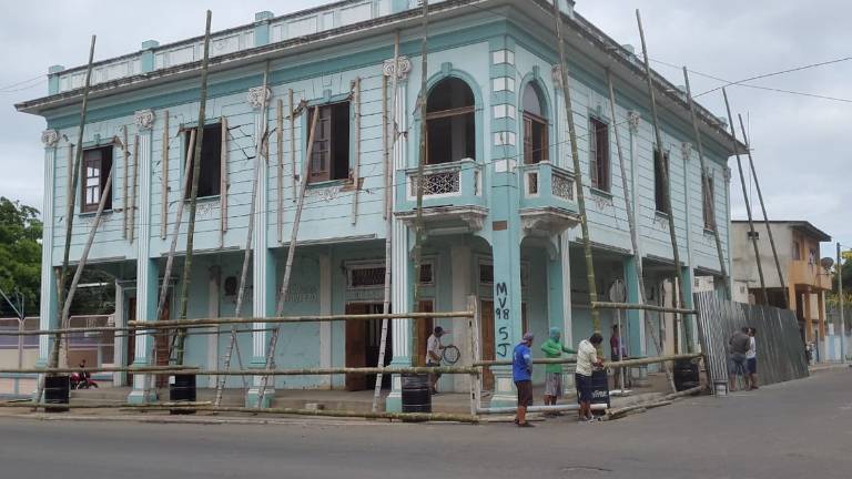 Rehabilitan casa histórica afectada por terremoto en Manabí