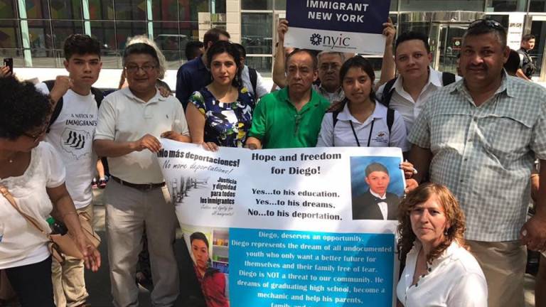Consulado asesora a ecuatorianos en riesgo de deportación