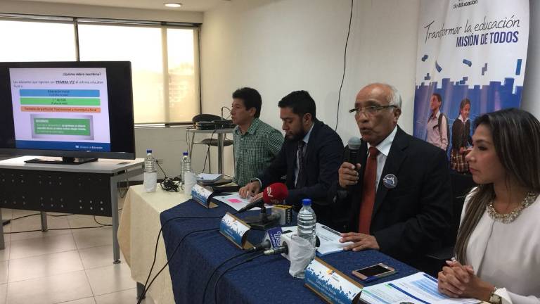 Inicia el proceso de inscripción escolar del régimen Costa