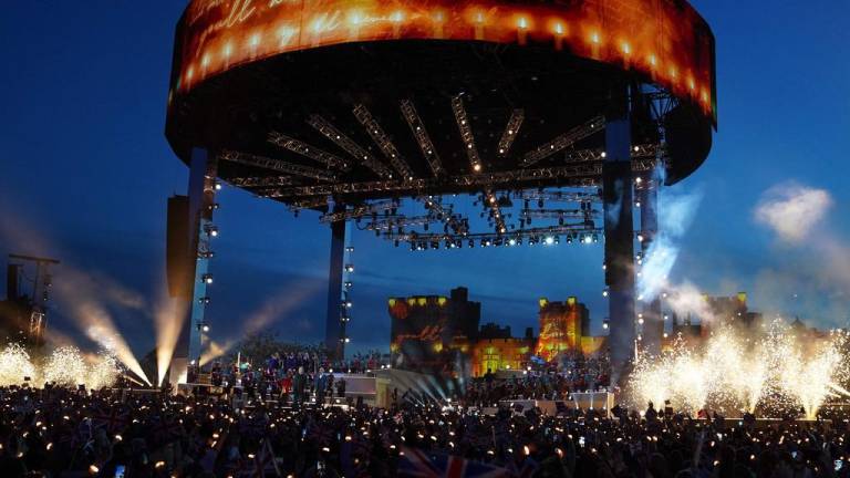 Un gran concierto en Windsor y cientos de fiestas celebran la coronación de Carlos III