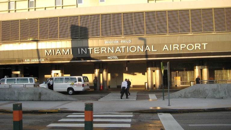 El aeropuerto de Miami (EE.UU.) logra un récord diario de pasajeros