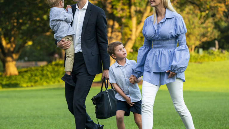 Ivanka Trump es obligada a retirar a sus hijos de la escuela tras quejas