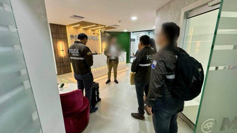 Aseguradora aclara situación tras allanamiento en Guayaquil por presuntas irregularidades en pólizas de Petroecuador